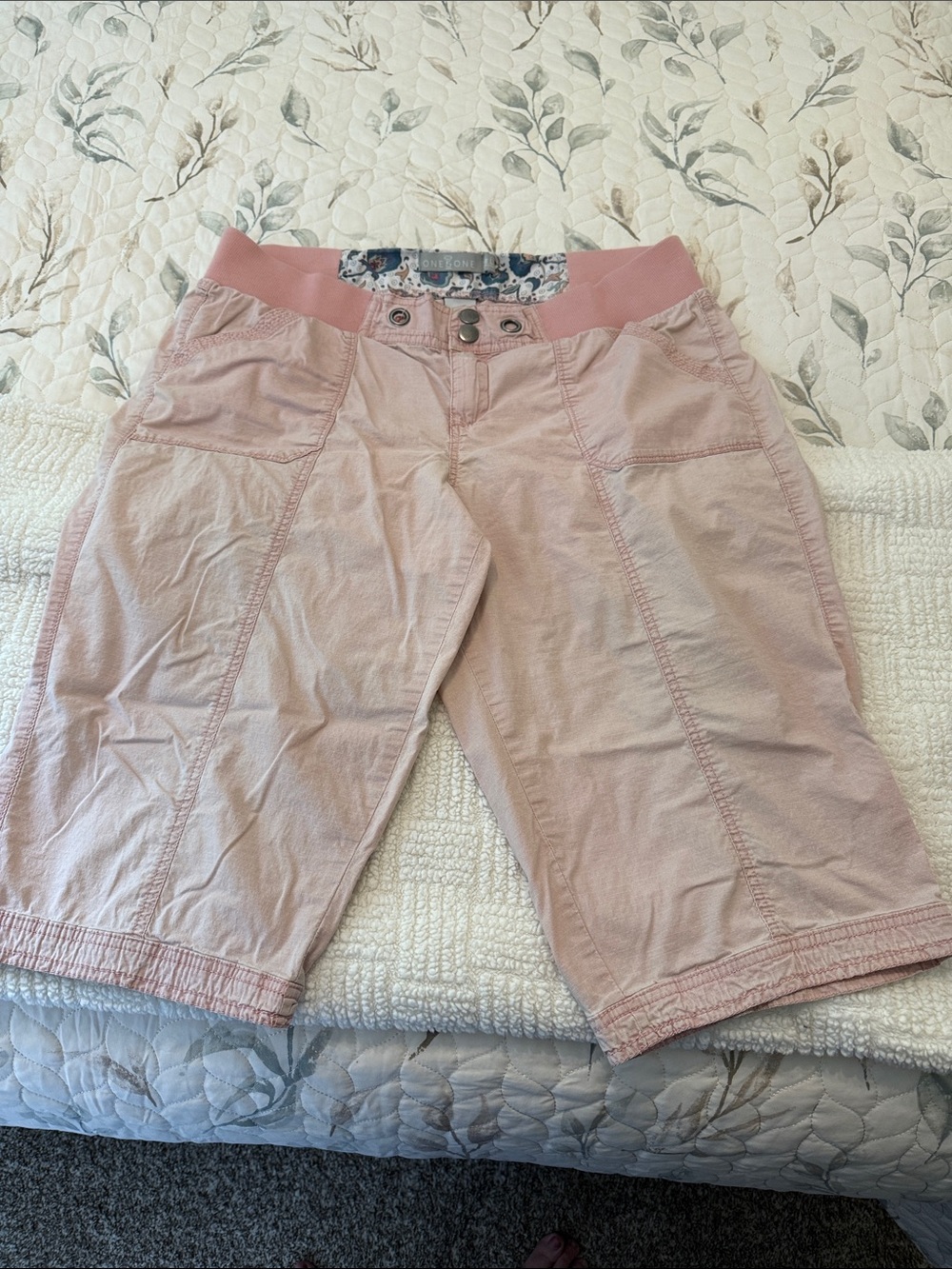 one 5 one Light Pink Bermuda Capris with Elastic Waist